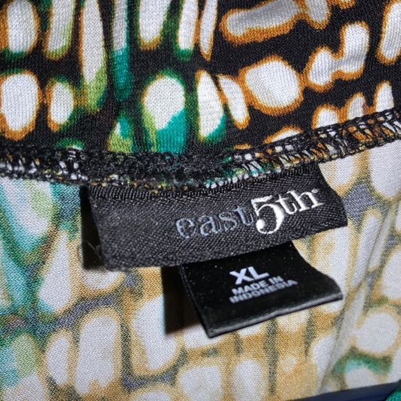 East 5th Reptile print V neck blouse Sz XL sleeveless pleating - Picture 4 of 6